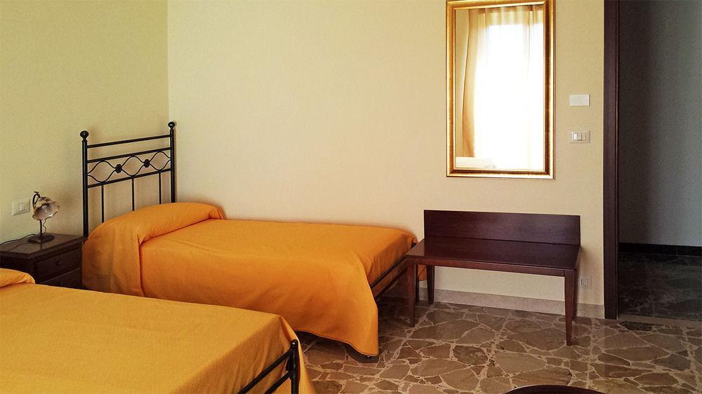B&B Capo Sant'Alessio Sant'Alessio Siculo Exterior photo